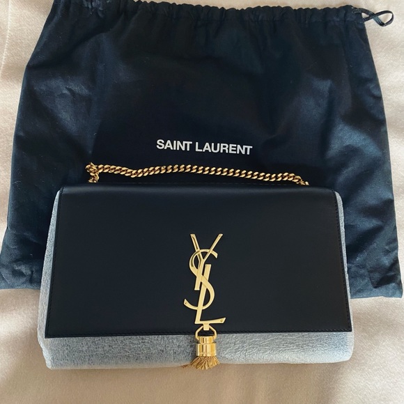SAINT LAURENT
Kate Medium YSL Monogram shoulder bag - Picture 4 of 5